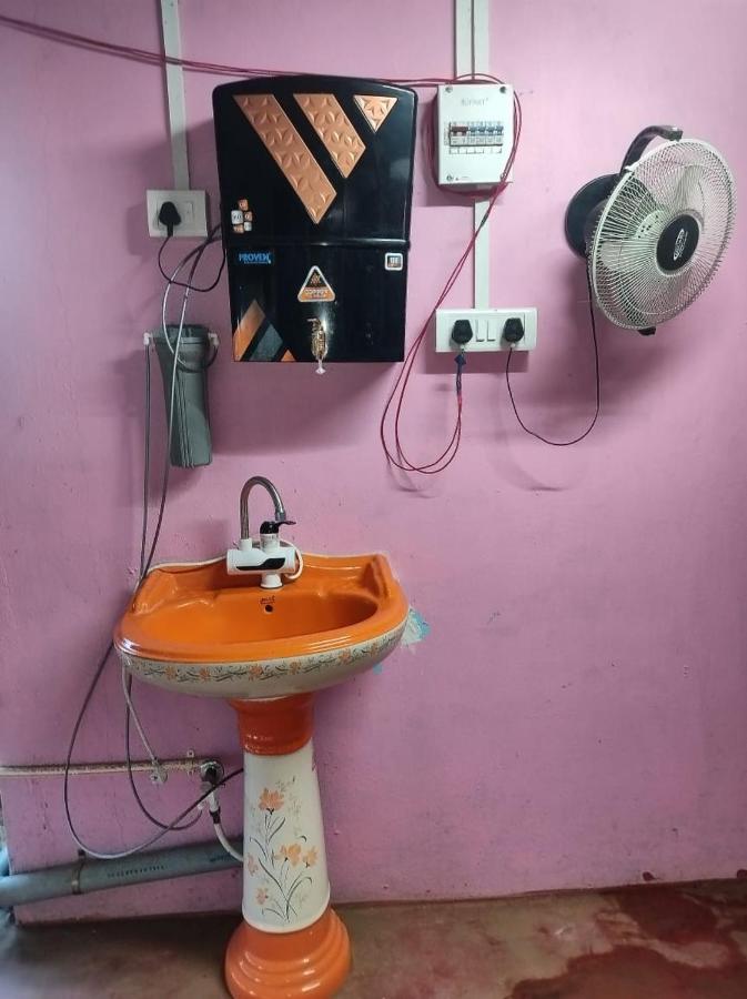 Rajeswari Ac Dormitory For Indian Males Only Port Blair Exterior photo